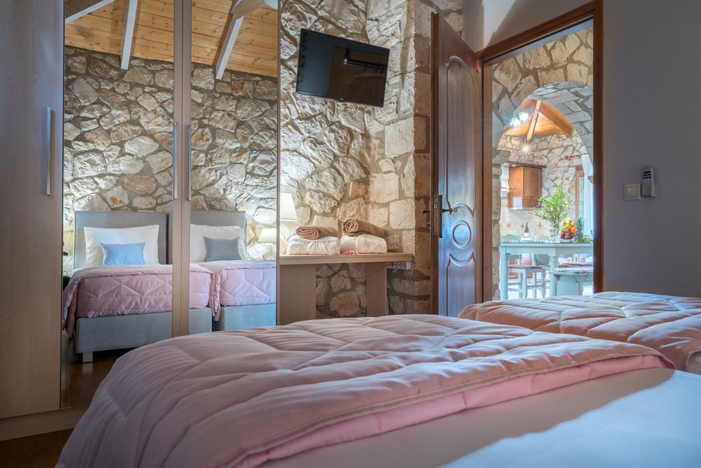 Vila Tramonto With Private Heated Pool, By Zantewize *