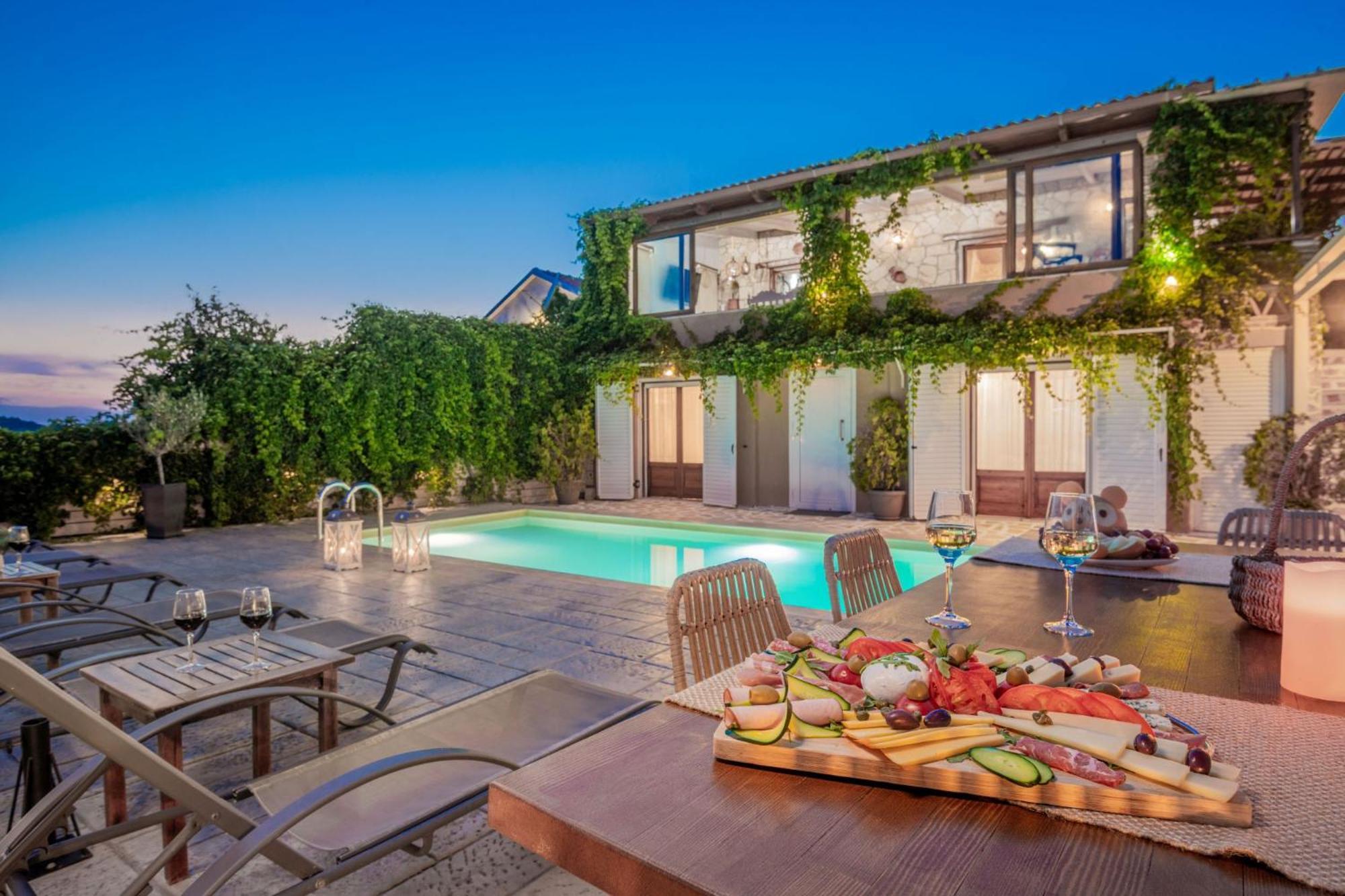 Villa Tramonto With Private Heated Pool, By Zantewize