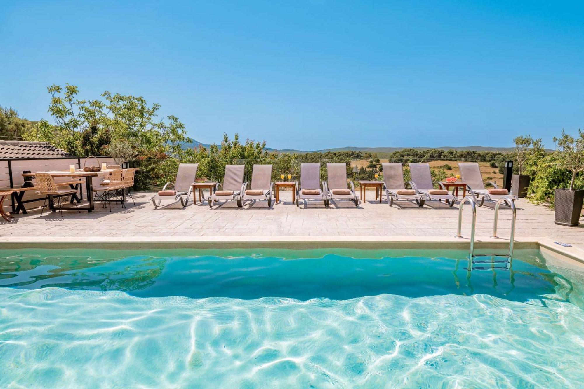 Tramonto With Private Heated Pool, By Zantewize