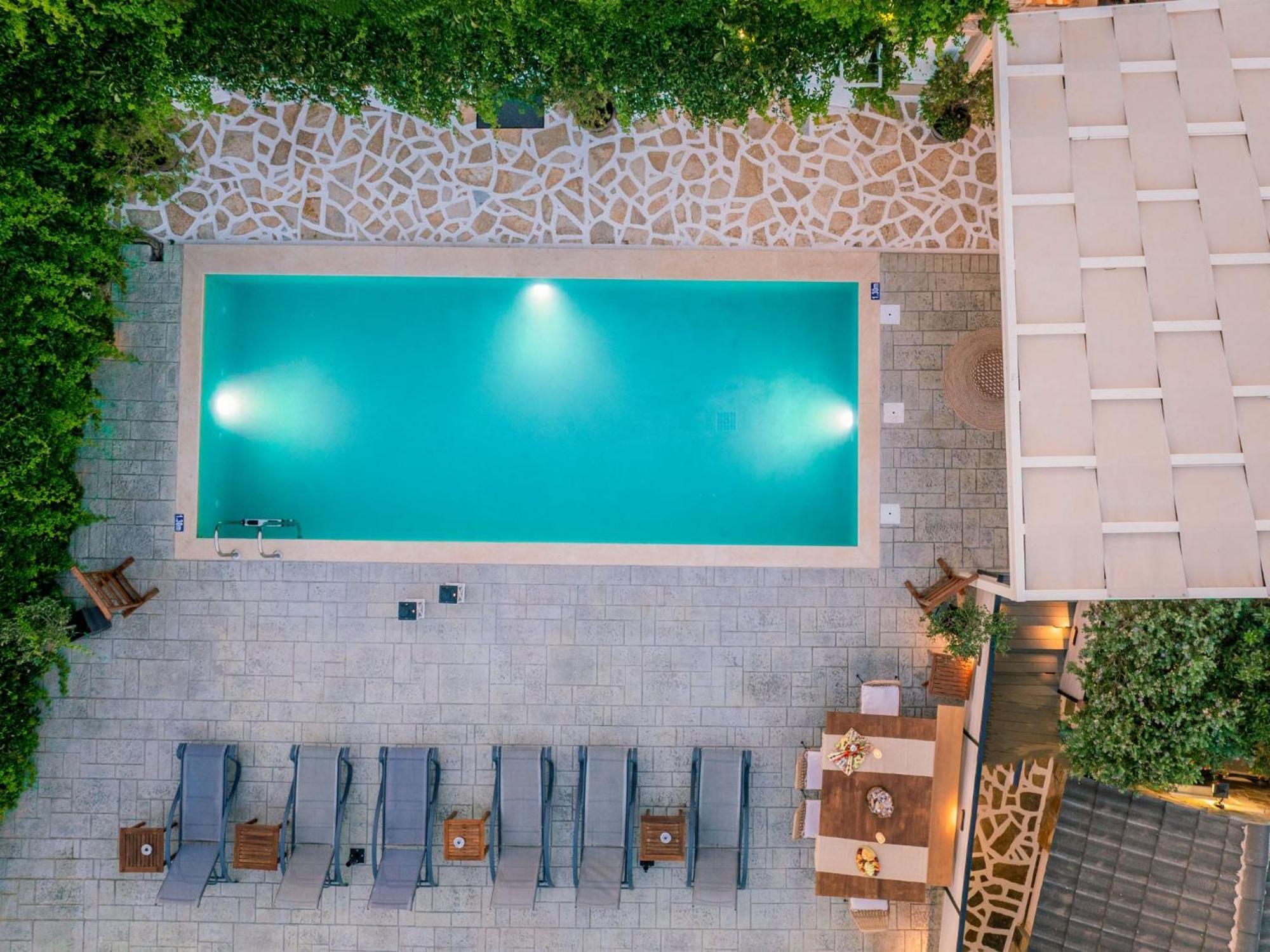Villa Tramonto With Private Heated Pool, By Zantewize